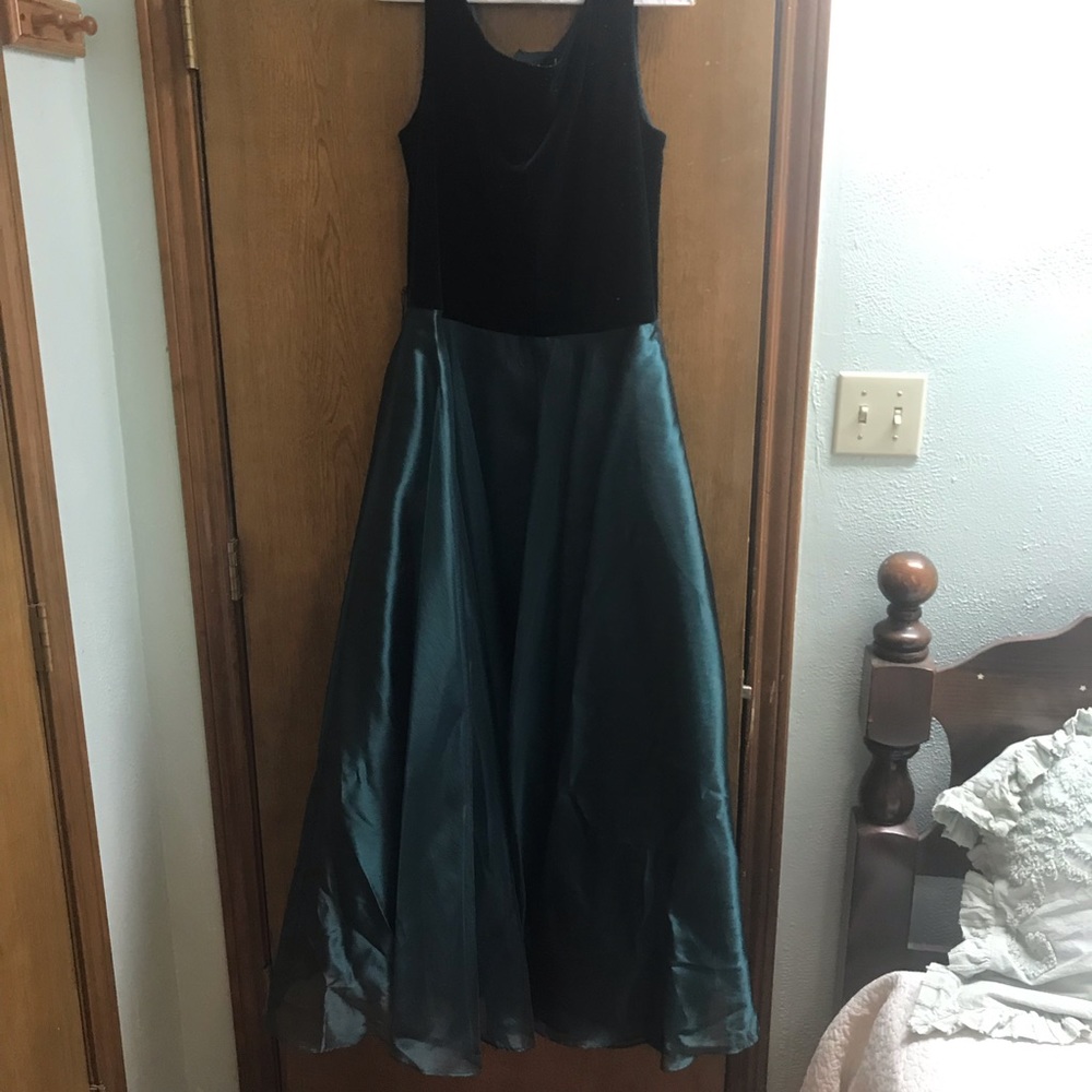 Green prom/cocktail/formal dress